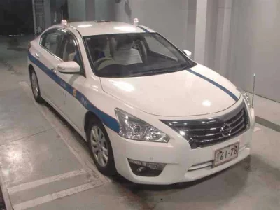 Nissan TEANA