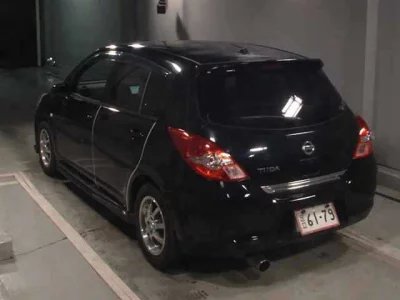 Nissan TIIDA