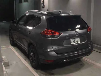 Nissan X-TRAIL