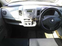 Suzuki WAGON R лот № 3001 оценка 3.5  с аукциона в Японии 7