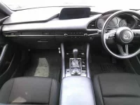 Mazda MAZDA3 лот № 8274 оценка 4  с аукциона в Японии 7