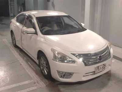 Nissan TEANA
