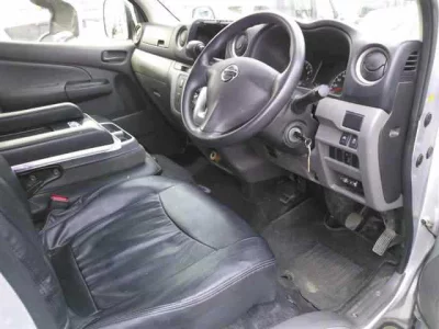 Nissan CARAVAN VAN