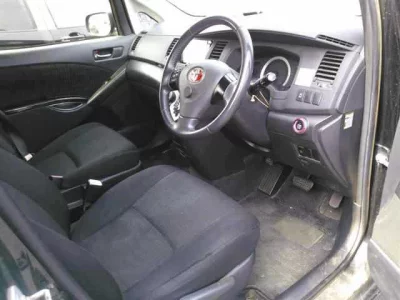 Toyota ISIS