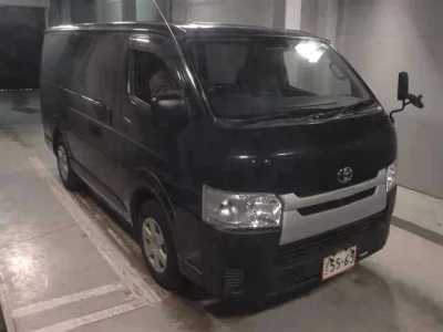 Toyota HiAce Van