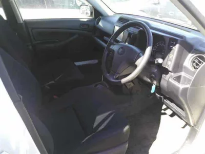 Toyota SUCCEED