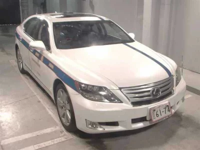 Lexus LS600h