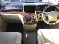 Nissan ELGRAND лот № 8383 оценка 3.5  с аукциона в Японии 7