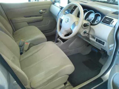 Nissan TIIDA LATIO