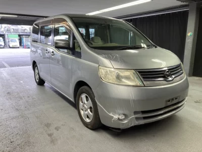 Nissan SERENA  с аукциона в Японии