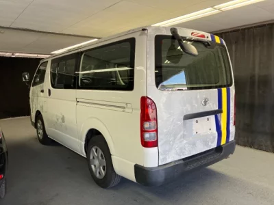 Toyota HiAce Van