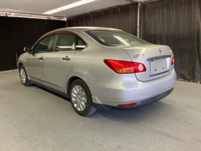 Nissan SYLPHY  с аукциона в Японии