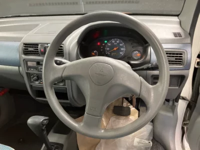 Mitsubishi TOPPO BJ  с аукциона в Японии