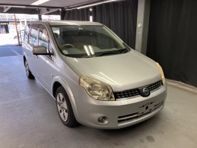 Nissan LAFESTA