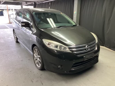 Nissan LAFESTA