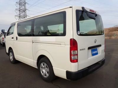Toyota HiAce Van