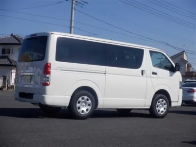 Toyota HiAce Van