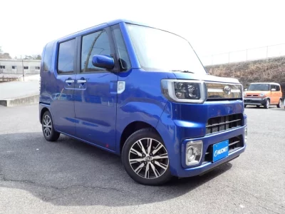 Toyota PIXIS MEGA