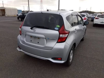 Nissan NOTE  с аукциона в Японии