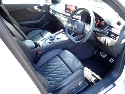 Audi S4  с аукциона в Японии