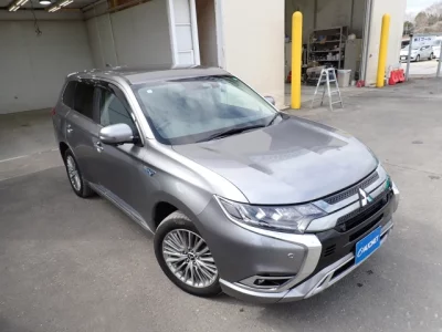 Mitsubishi OUTLANDER PHEV