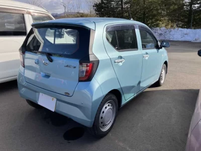 Daihatsu MIRA E S