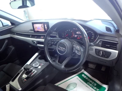 Audi A4  с аукциона в Японии