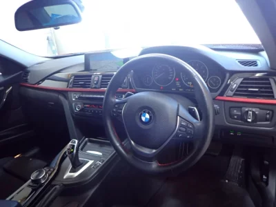 BMW 3-Series  с аукциона в Японии