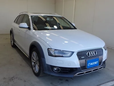 Audi A4  с аукциона в Японии