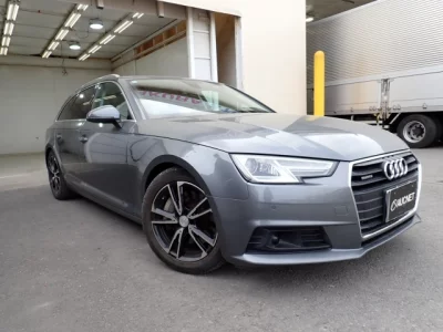 Audi A4  с аукциона в Японии