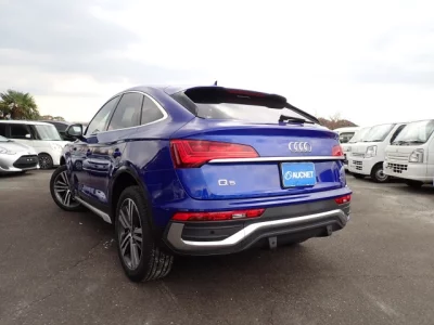 Audi Q5  с аукциона в Японии