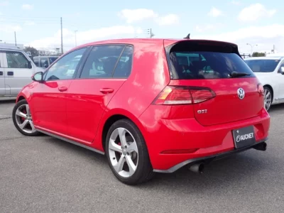 Volkswagen GOLF  с аукциона в Японии