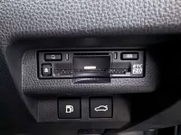 Toyota CROWN CROSSOVER лот № 14065 оценка 4  с аукциона в Японии 10