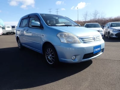 Toyota RAUM