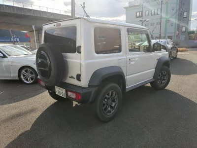 Suzuki Jimny Sierra
