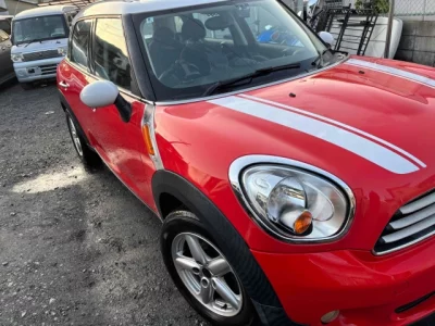 MINI Crossover