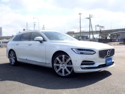 Volvo V90