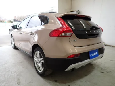 Volvo V40  с аукциона в Японии