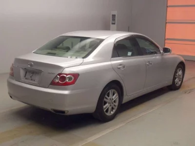 Toyota MARK X  с аукциона в Японии