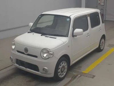 Daihatsu MIRA  с аукциона в Японии