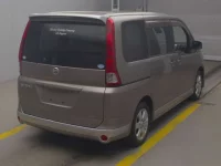 Nissan SERENA лот № 4023 оценка 3  с аукциона в Японии 1