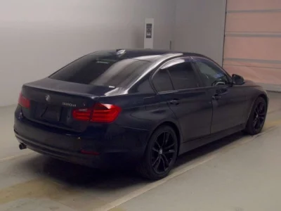 BMW 3-Series  с аукциона в Японии