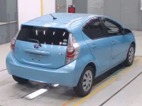 Toyota AQUA лот № 30095 оценка 3.5  с аукциона в Японии 1