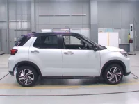 Toyota RAIZE лот № 30007 оценка S  с аукциона в Японии 2