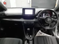 Toyota YARIS лот № 30083 оценка 4.5  с аукциона в Японии 8