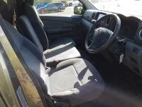 Nissan CARAVAN VAN лот № 30038 оценка 3  с аукциона в Японии 3