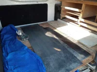 Nissan CARAVAN VAN лот № 70020 оценка 3  с аукциона в Японии 8