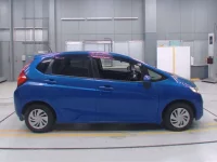 Honda FIT лот № 30018 оценка 4  с аукциона в Японии 2