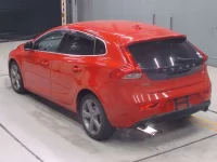 Volvo V40 лот № 10016 оценка 4  с аукциона в Японии 3