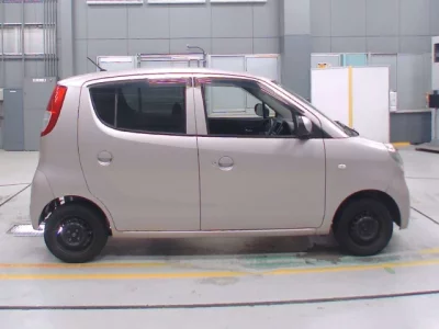 Suzuki MRWAGON